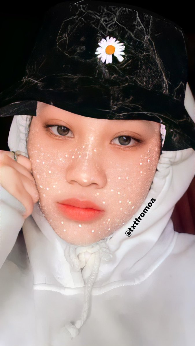txtfromoa's tweet photo. apa yang sedang kalian lihat? ya betul, COUPLE OF THE YEAR 2021 taehyun dan dama ❤

#MOASD #MOASelcaDay
#TAEHYUN
#TOMORROW_X_TOGETHER
@TXT_bighit @TXT_members https://t.co/jW45tS8ySp