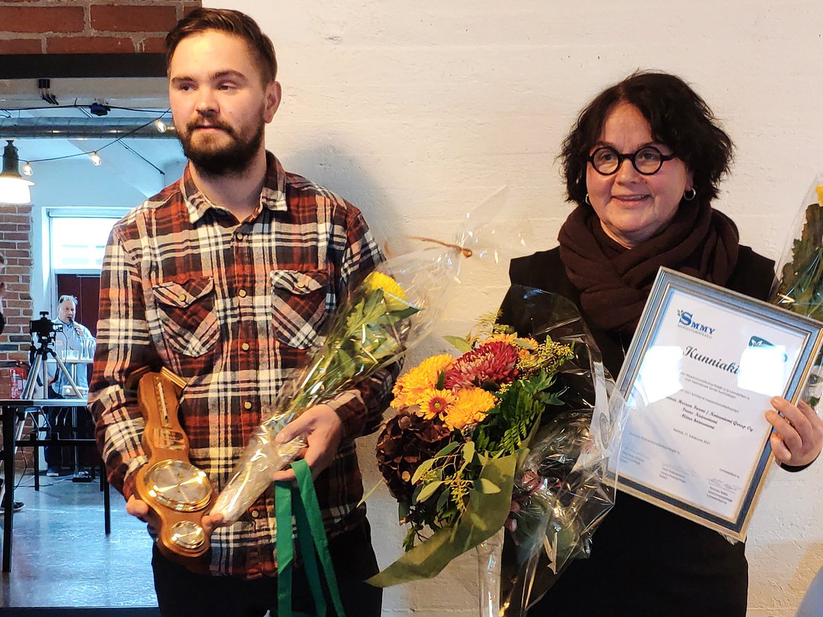 Merikarvialainen Koivuniemen Herra palkittiin tänään vuoden 2021 valtakunnallisena kehittyvänä maaseutumatkailuyrityksenä. Onnea🌹 #samk #smmy #merikarvia #lomalaidun #matkailunkehittamiskeskus