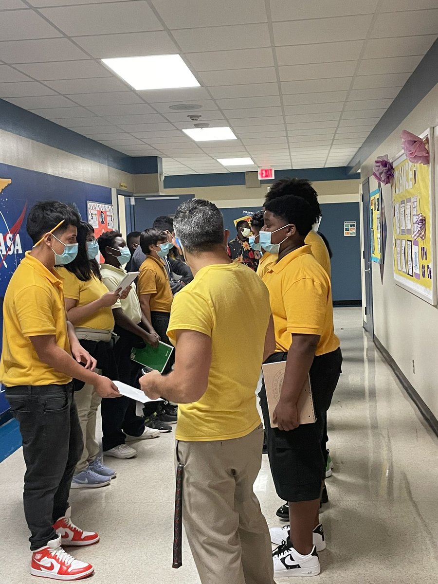 I love working <a href="/Welch_WolfPack/">Welch MS - HISD</a> because the staff has highly effective educators that are passionate about the educational growth of each student. <a href="/Welch_WolfPack/">Welch MS - HISD</a> @rosaelvahernan <a href="/CarrDemetris/">Demetris Carr, MBA</a> <a href="/RJUpshaw/">RyanUpshaw</a> @AlvinGoldmanJr @ShelbySmithHISD