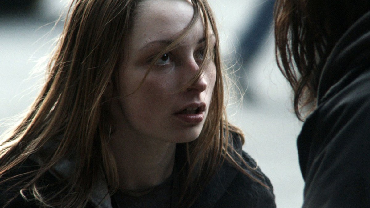 shikhar2907's tweet photo. Heaven Knows What, 2014 (dir. Benny Safdie, Josh Safdie)
Everyone knows the Safdies now but today, I want to pull back focus on their underrated, razor-sharp retelling of Arielle Holmes' life story. #ThursdayRecommendation https://t.co/6zCjwzVRWO
