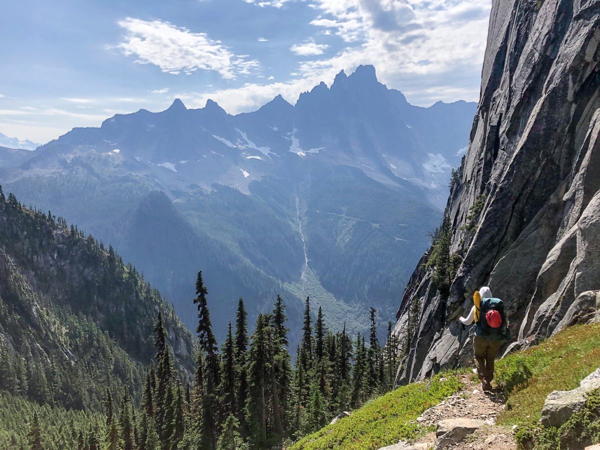 BCMountainClub's tweet photo. We are so lucky to have these mountains in our backyard! [Mount Rexford Trail, August 2021]

📸 @shashi.shanbhag

#bcmc #bcmountaineer #climbing #alpineclimbing #climbing #multipitch #multipitchclimbing #climbinglife #mountains #mountainlove https://t.co/xMANTWaDRC