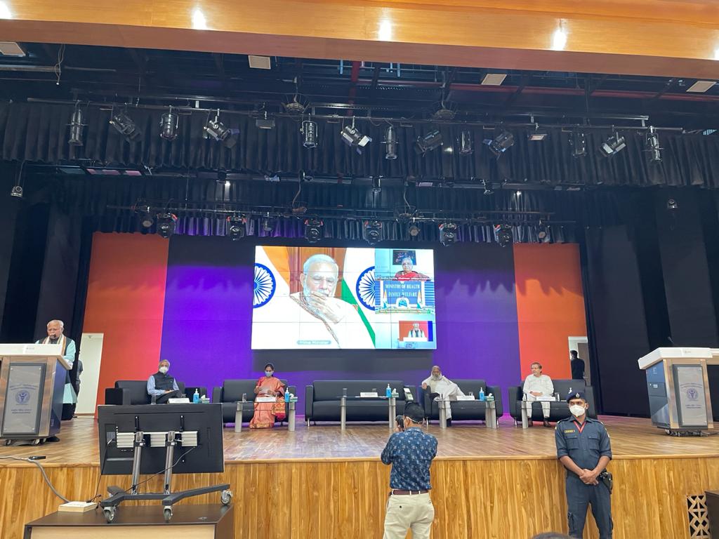 dryogendermalik's tweet photo. Infosys द्वारा नेशनल कैंसर इंस्टीट्यूट में निर्मित विश्राम सदन का लोर्कापण माननीय प्रधानमंत्री @narendramodi जी द्वारा https://t.co/DOIA1jIPVn