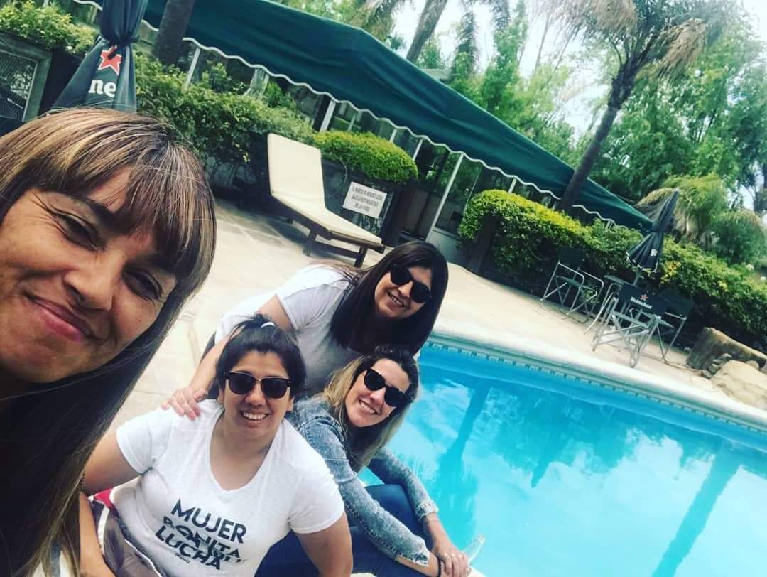 Romi985's tweet photo. Ese finde pasaron cosas jajajaja🤭🤭🤭 
Cómo se extraña,lo necesito y lo quiero yaaaa!!! @aleesosa_2013 @MariaLa57473154 @ValeValetole @EGBrancciari @fran_nasser @agustin_pisano @ntvgoficial https://t.co/TLxLn8DQ4c