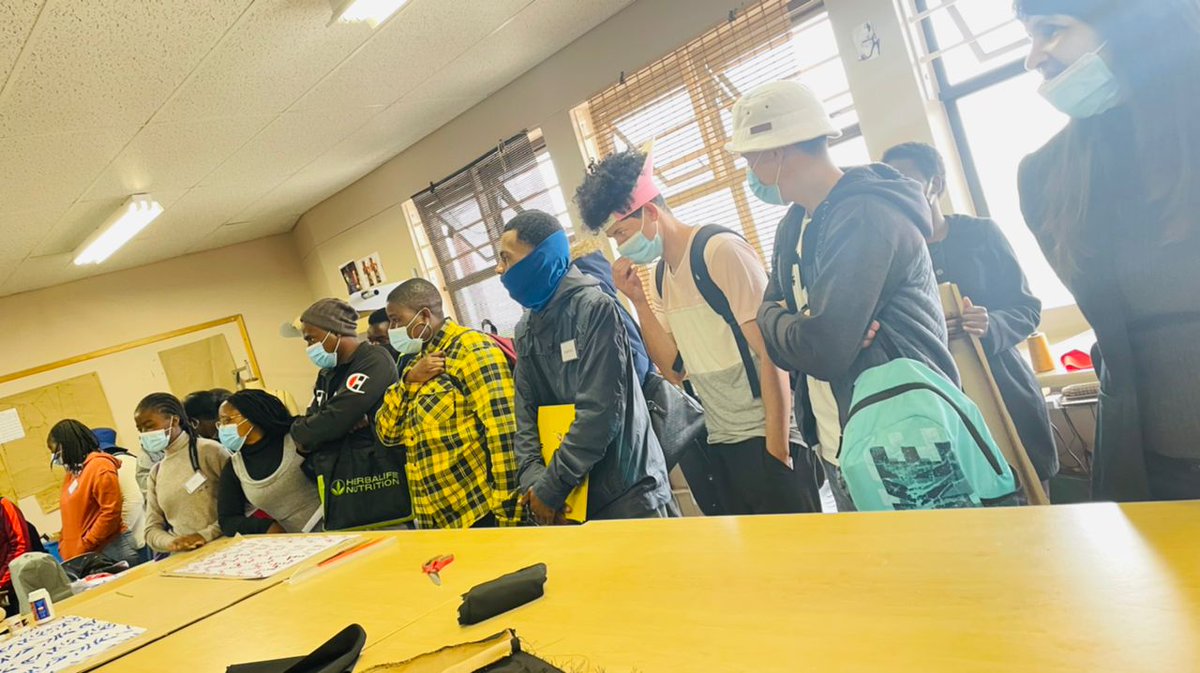 impact_tank's tweet image. Our Swakopmund Building Bosses Cohort 4 had a field trip to COSDEF Arts &amp;amp; Crafts Centre yesterday, 20 October 2021. The field trip served as a practical guide in production, entrepreneurship and innovation for the participants. 

#buildingbosses #entrepreneurship #swakopmund