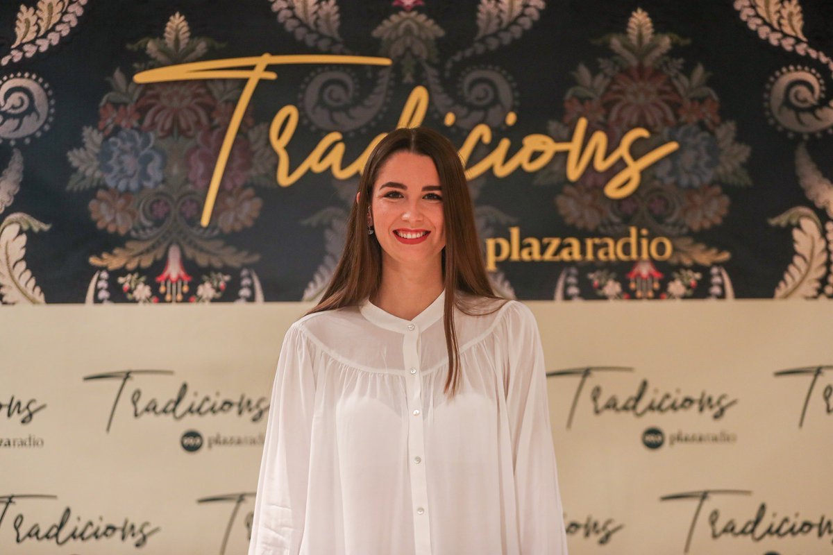 desfile_trad's tweet photo. YA TENEMOS A LAS PROTOGONISTAS DE NUESTRA PORTADA‼️ 
✅ Alicia Pérez Amaya
✅ Lorena Rodríguez Sánchez
✅ Lucía Tamarit Tamarit
¡Enhorabuena!
#desfiletradicions @999plazaradio https://t.co/uUJSa7xFcJ