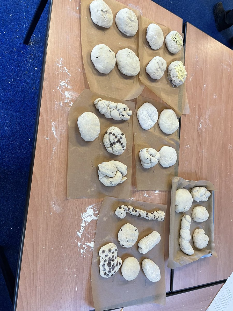 Y4Spa's tweet photo. BAKE! 🥖 🍞 🥯 Year 4 have been channeling their inner Paul Hollywood this morning by making their very own bread rolls! The classroom smells wonderful! #Bake @SpaldingPriAcad @InfinityAcad @Y4Spa https://t.co/7o6Q8zFJFB