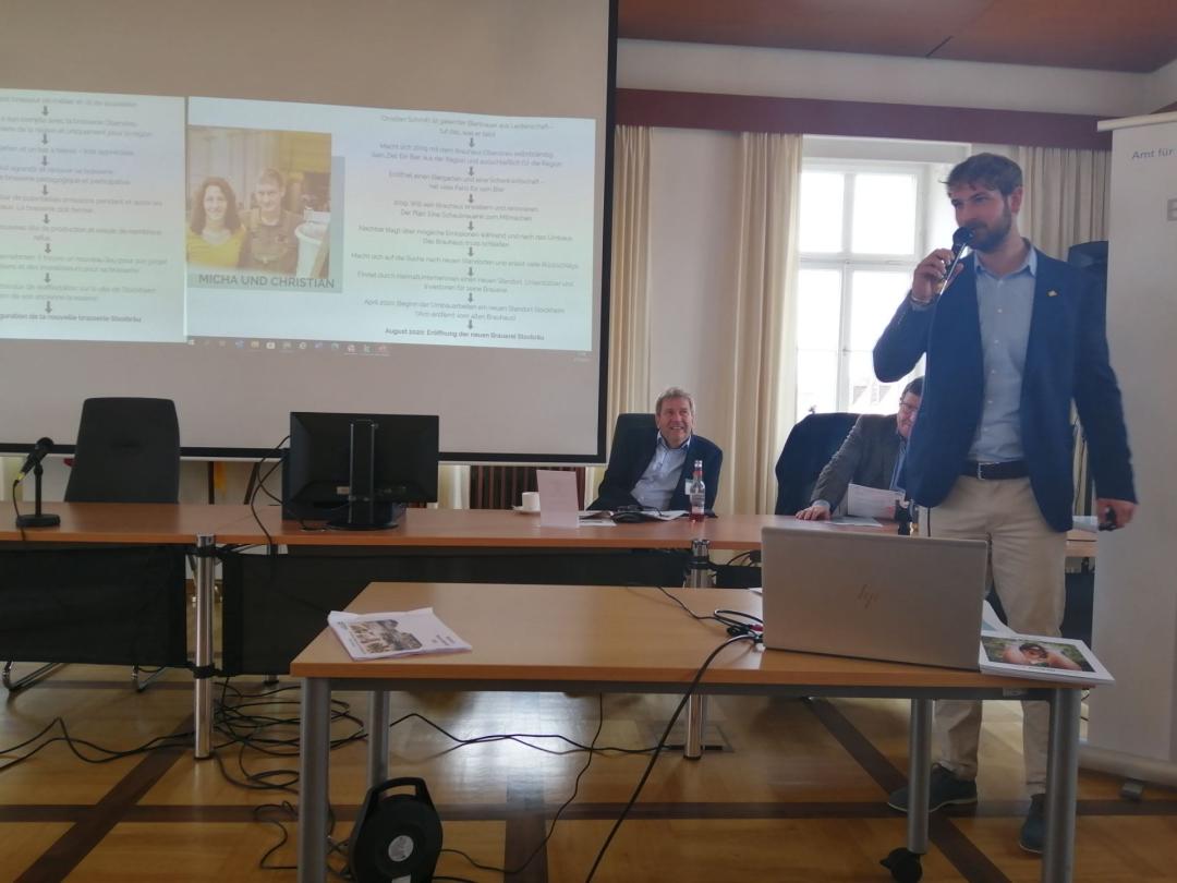 CAUE_CALVADOS's tweet image. [SFA 2021] La matinée s'est poursuivie avec les interventions de la délégation allemande sur les initiatives privées dans les régions rurales et l'intervention d'@HubertCourseaux , Président du @CAUE_CALVADOS  sur la revitalisation des cœurs de bourg, petites villes de demain.