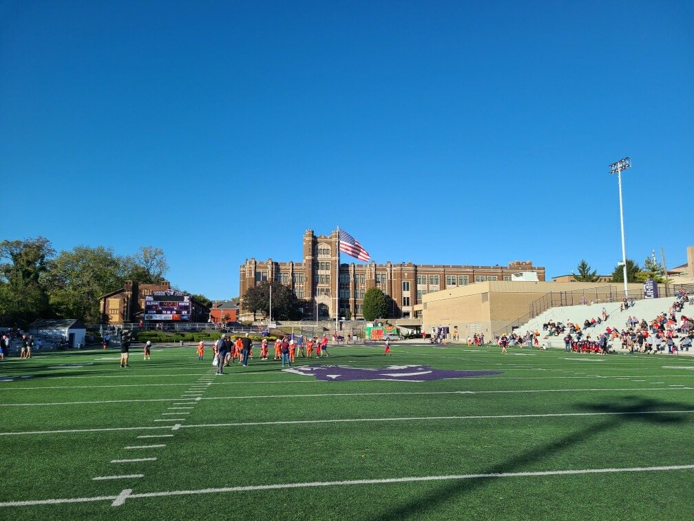 VACSports's tweet photo. Congrats to our bandit football teams who concluded the season in the famous Bandit Bowl @ the PIT #itallstartshere #pillarsoftheprogram @GcylF @ElderHighSchool https://t.co/D5DQ106Wxj