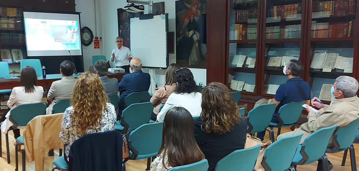 DavidERibes's tweet photo. Ayer aclaramos muchas dudas en la interesante Conferencia-Coloquio “Un Vaso de Agua del Grifo, Por Favor” organizada en #Orihuela por @InfoHIDRAQUA y @UA_Universidad …y concluimos con 4 SENCILLAS RAZONES PARA BEBER AGUA DEL GRIFO...
#YoBeboAguaDelGrifo
#AguaDeConfianza https://t.co/JgUmd0v5ds