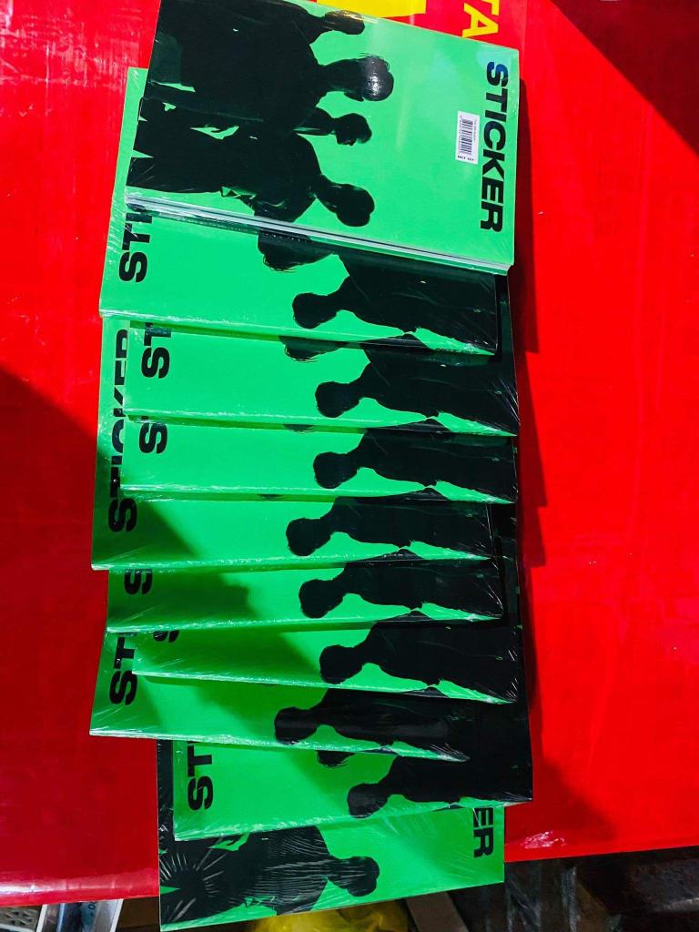 MultiKshop's tweet photo. #MultiGOGOGO
Help Rt mga bhe Juseyo 😭
ENHYPEN SEALED DILEMMA
540 EACH
NCT STICKER STICKY SEALED
570 EACH
ATEEZ FEVER PT 3 SEALED
380 EACH
SKZ NO EASY STANDARD SEALED
310 EACH
FORM: https://t.co/7IABXQTIMg
ETA: NORMAL ETA
DOP: OCTOBER 27 https://t.co/9omT7fKbZI