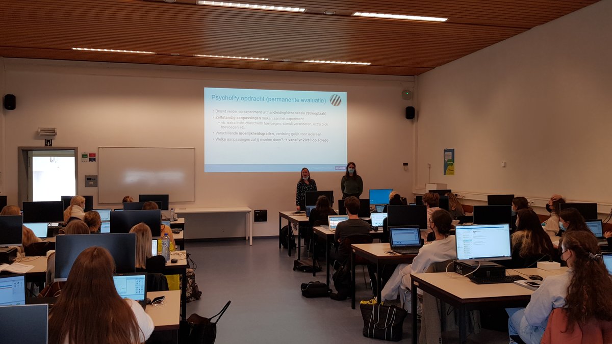 cogtex's tweet photo. This week we are teaching the psychology students (2nd Bachelor) of @KU_Leuven how to build a Stroop task with the @psychopy builder. A challenging but rewarding experience! #psychopy #strooptask #teaching @depuesarah @KirstenVerhgn https://t.co/BbcyTN7neD