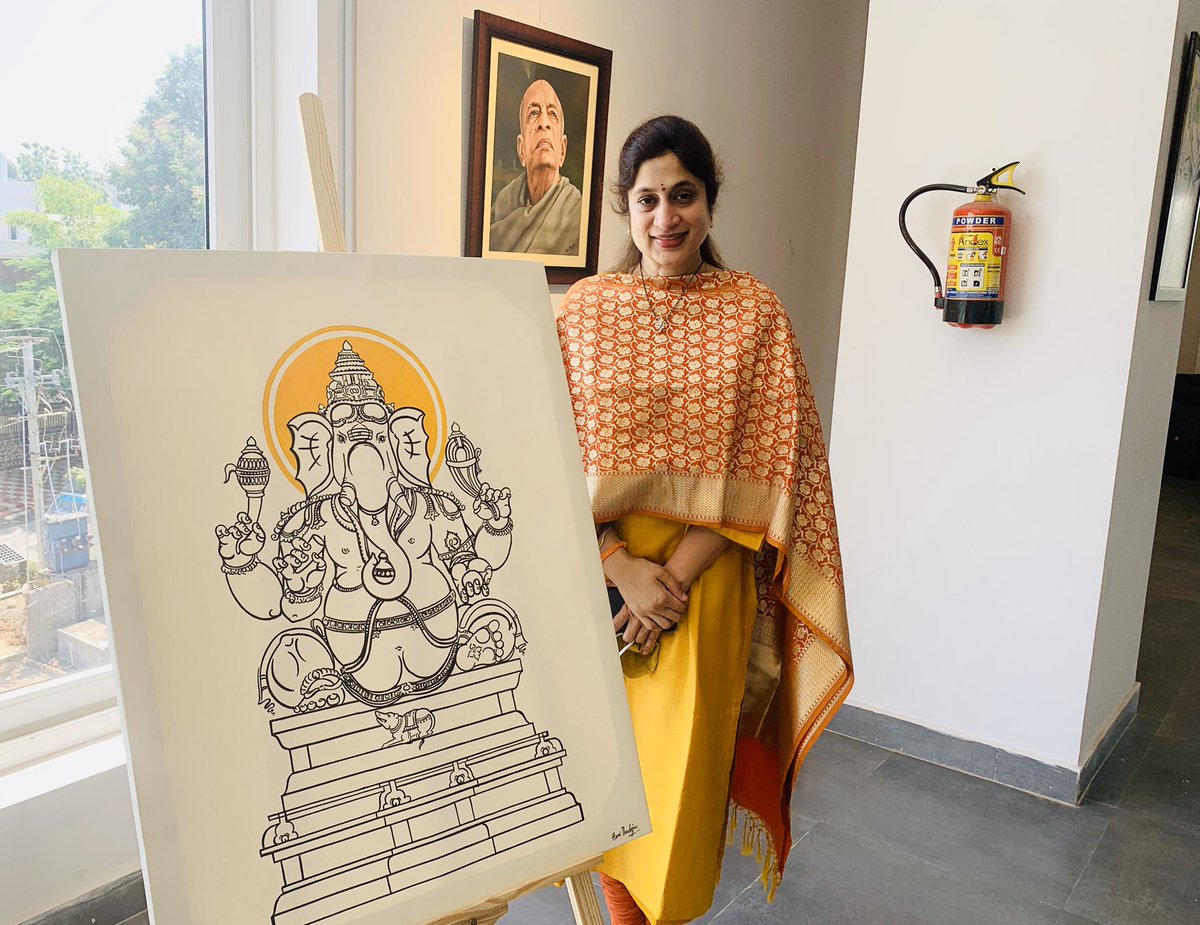 Hari_Thadoju's tweet photo. @maganti_roopa Garu Founder of Greentatwa Agri Tech & a Politician has visited the #StroCurve #art #foundation office today..
It is a great pleasure to meet and spend time with such a down-to-earth person https://t.co/9fVF5aGGpU