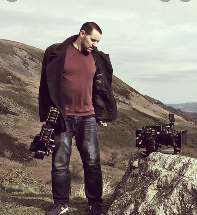 ScarcityStudios's tweet photo. Rest in peace founder of Jacuzzi studios and Professional director Luke Biggins, specialising in music videos, commercials and multi camera live performances  He had worked on over 800 productions, mainly producing and directing. Cause of death unknown. Thank you for your work. https://t.co/Ybky5eqqTN
