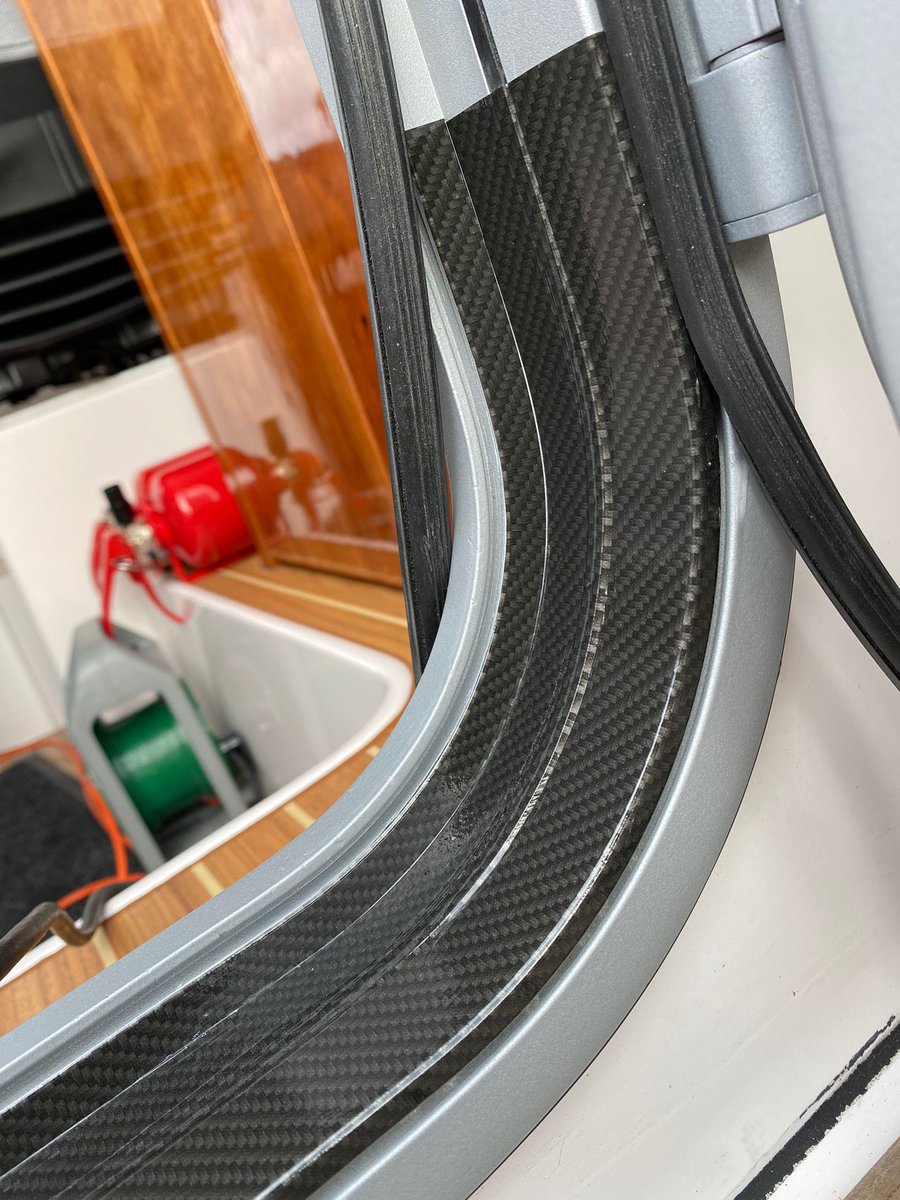 SouthamptonSign's tweet photo. Carbon Fibre Boat Seal Wrap.

#pjdrews #engravers #engraving #signs #graphics #signage #southamptonsigns https://t.co/unkyMG2OKU