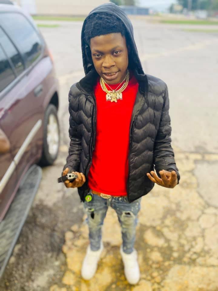 N4LYoungsta's tweet image. 10/21/20 the day my heart turned cold lost a friend, and a brother I miss you dude I’m tryna keep pushing not gone cap like it’s easy ts hard 4 but we gotcha yo name 4eva living through the gang.You and bone give granny a kiss for me #HIP #LLGRANNYC #LLBone💜