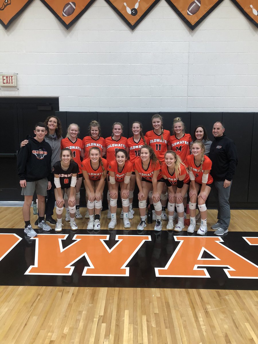 VbLadycavs's tweet photo. Sectional Champs!! 3-0 win against Carey last night. On Monday we will travel to Kalida High School for a MAC/ district semi matchup against Parkway @ 5:30 💪🏻🏐 https://t.co/14dLFjfxVt
