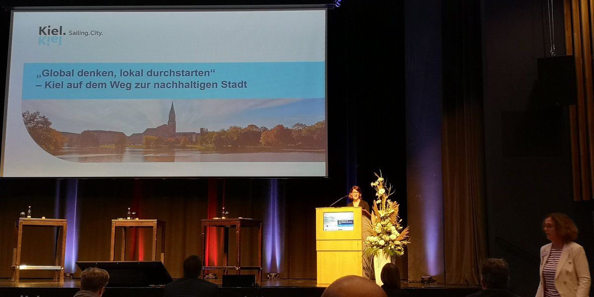 Frauke Wiprich von <a href="/stadt_kiel/">Landeshaupstadt Kiel</a> berichtet über die #Nachhaltigkeit in der #Landeshauptstadt und die Positionierung als #meeresschutzstadt <a href="/KielSailingCity/">KIEL.SAILING CITY</a>