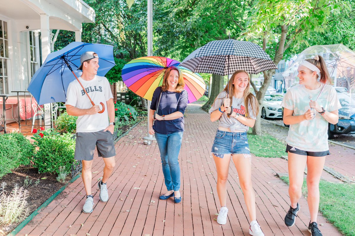 CreativUmbrella's tweet photo. Thank you Sammi, Meghan and Drew for being awesome helpers on my @abigailgowin photo shoot! https://t.co/1OrEAXUc0b