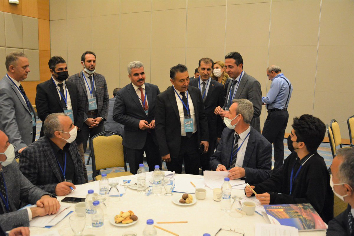 MalatyaMem's tweet photo. TRB Bölgesi (Malatya,Bingöl,Elazığ,Tunceli) 20.Milli Eğitim Şûra Toplantısı İl Müdürlüğümüzce Gerçekleştirildi. @tcmeb @KanbayBattal #20MilliEğitimŞurası https://t.co/zizqAunTx4