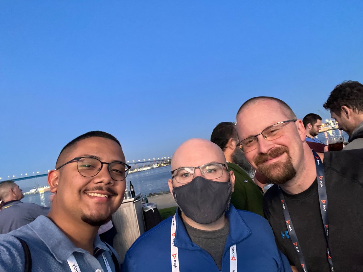 oitvoip's tweet photo. Fun times and smiles all around at @netsapiens #UGM 2021 in San Diego, CA βοΈπ
Catch our #OITVOIP family and take a picture with us! π·
#OIT #OITFamily #TheTechBar #UGM #Netsapiens https://t.co/GIqp0PP2aA