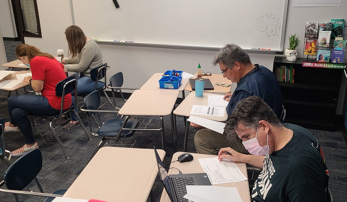 MvG1001's tweet photo. A great morning of purposeful and intentional planning for our students learning in our @KHS_LOTE_dept PLC #intentionallyexceptional #BestTeachersEver @SraCastanedaKHS @ProfeAmat @SraRoser_KHS @ProfeCamposKHS https://t.co/5sdX3PxT6z