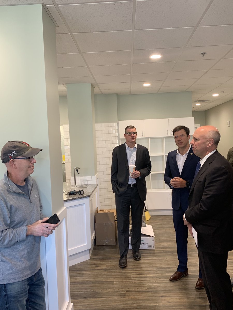 ⁦@MassEOHED⁩ tours downtown West Springfield supporting small business and core districts ⁦<a href="/MayorReichelt/">Will Reichelt</a>⁩ ⁦<a href="/RepMichaeljfinn/">Michael Finn</a>⁩