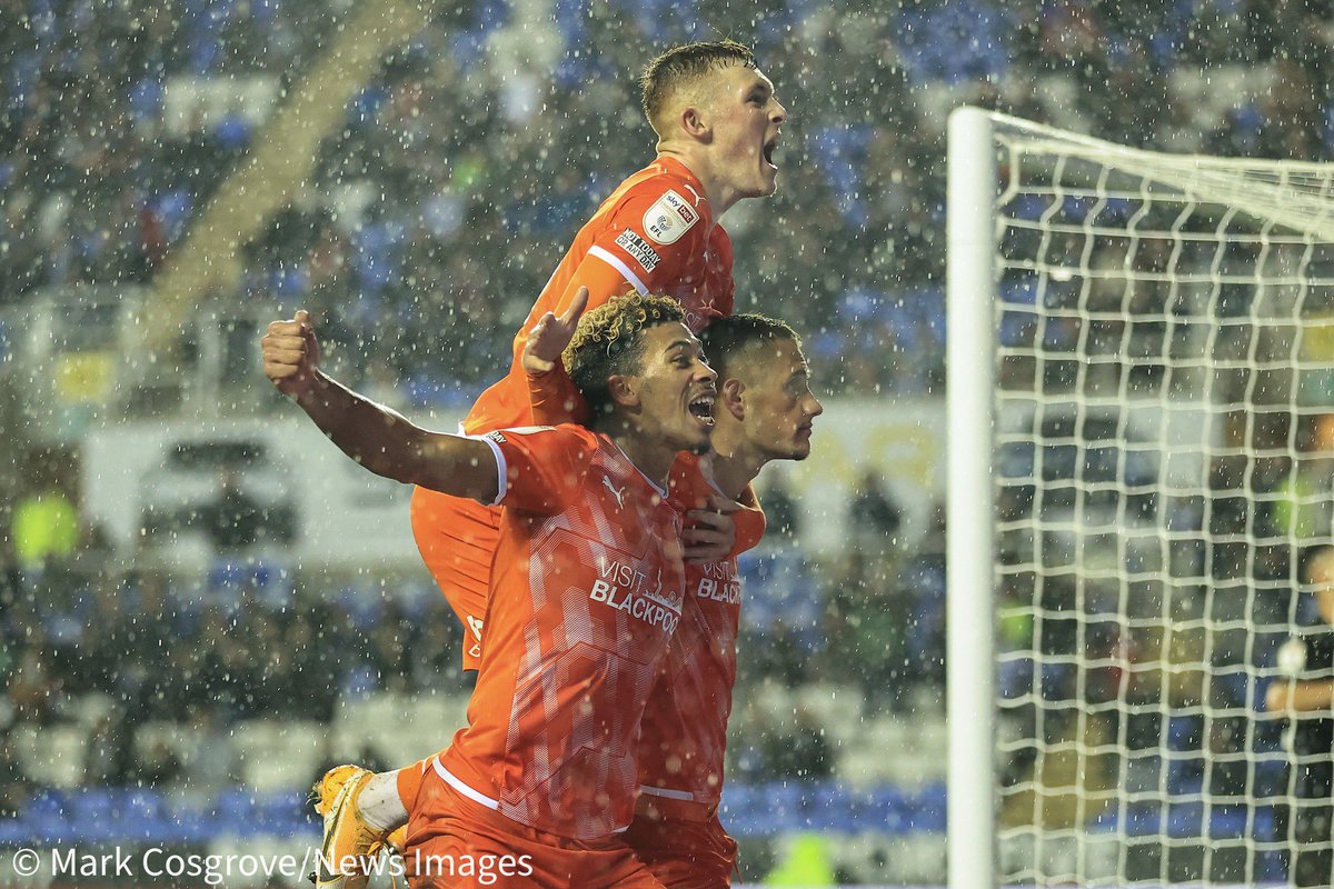 Mark_Cozy's tweet photo. When @yates_jerry of @BlackpoolFC has a screamer 👊🏼
@news_images_uk official club photography for Blackpool
#UTMP 🧡
#blackpoolfc #SkyBetChampionship #soccer #football #markcozy #newsimages https://t.co/i94jKK8WKV