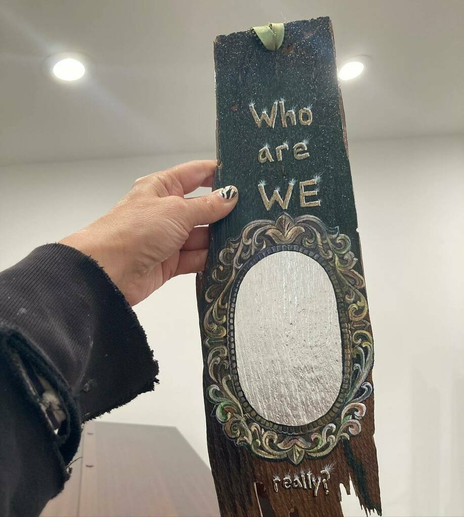 MelodieProv's tweet photo. I am also the maker of @existentialplank s 😁
(Silver leaf mirror inspired by the beautiful paintings of @johngordongauld )

#silverleaf #painting #mirror #whoarewe #art #workinprogress #contemporaryart https://t.co/1PlawxO8IS https://t.co/Wq0LsXJ0Se