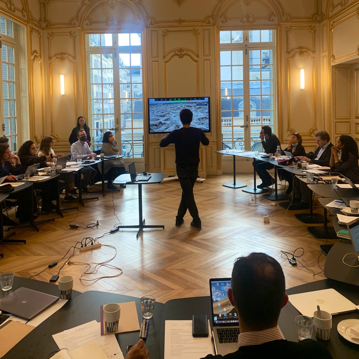 DigiTrainingEU's tweet photo. @yvesub from @iconem is our first Key note speaker of the day. He is presenting his amazing work about the digital technologies used for the tracking of destroyed cultural heritage. #DigiTraining https://t.co/4TklSldIr3