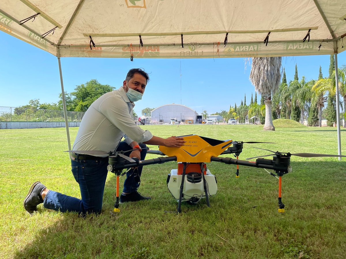 Soy3raEdad's tweet photo. Bienvenido #HanheDrones a #Mexico Gracias a @lofagro por confiar en @TojoyMexico y apostar por un campo tecnificado. #Enhorabuena https://t.co/yr9FK44XeX