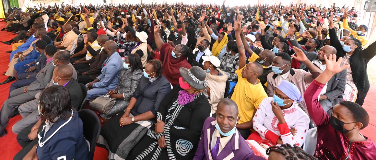 WilliamsRuto's tweet photo. The 2022 contest is now framed. It is between the Hustler Nation and its agenda of the Bottom-Up Economic Development Model that seeks to create jobs and expand enterprises versus the project of the System that believes in patronage, trickle-down approach and handouts. https://t.co/LK2Bexprlc