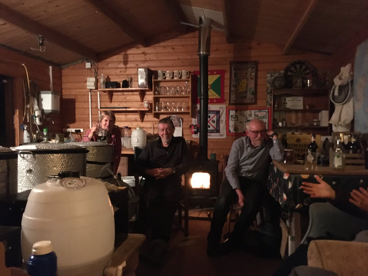 Great cosy ‘old gits” night at the brewery last night 🔥😊🍻