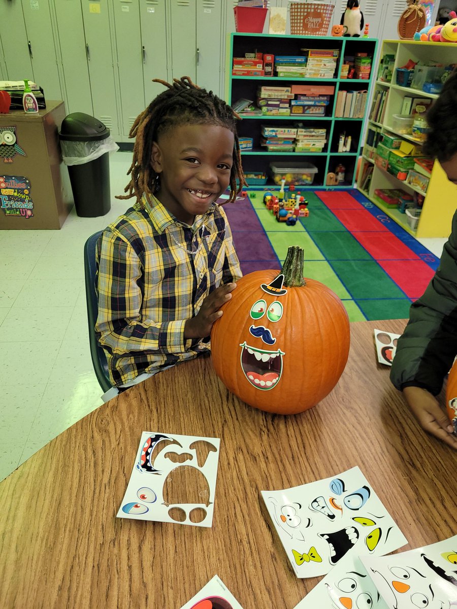 susanbase11's tweet photo. Pumpkin time.
#followingfowler
@SassySimm
@Alex2Inspire https://t.co/AK5oLUyOxv