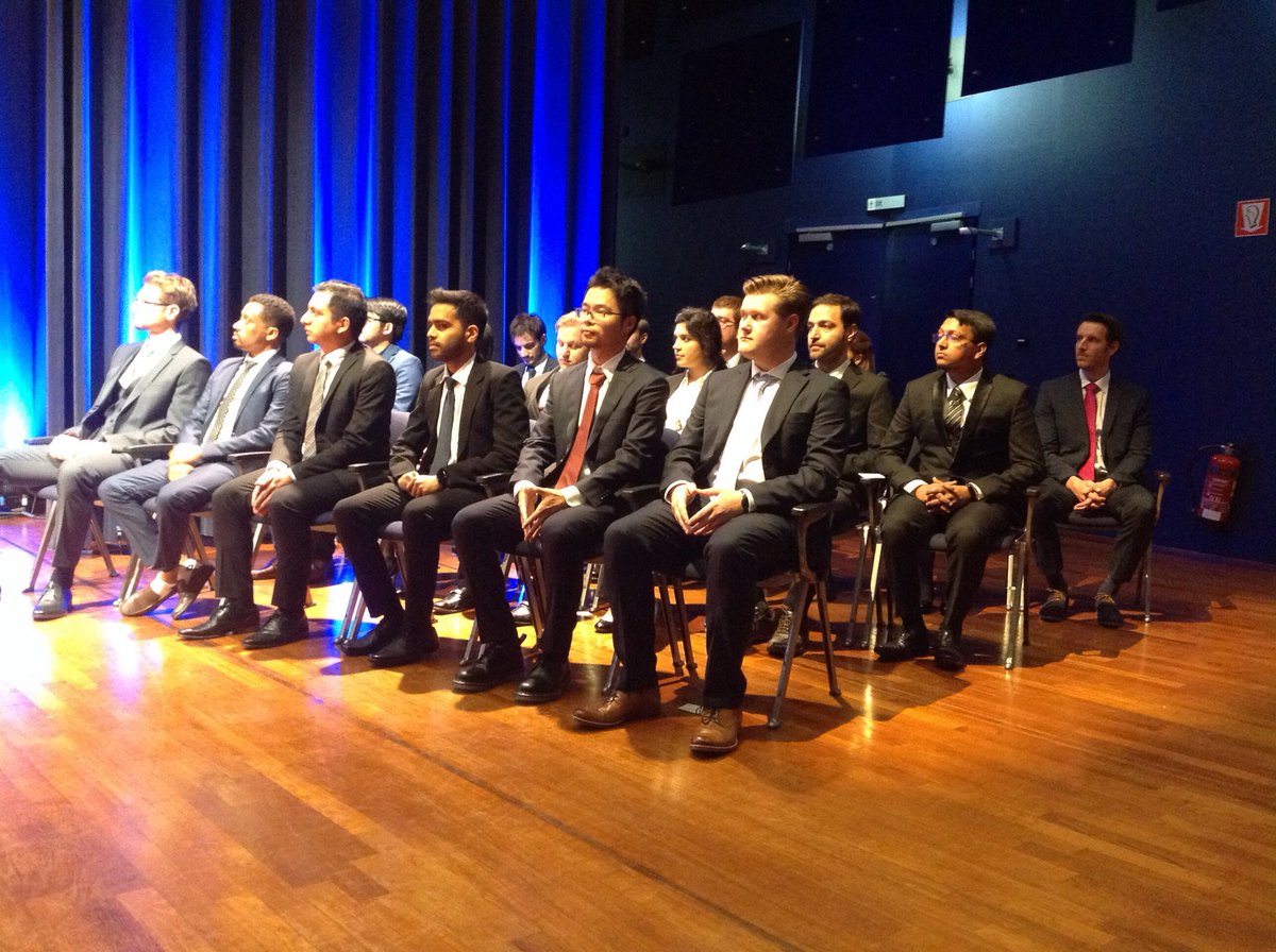 hweffers's tweet photo. Attending the diploma ceremonies of the https://t.co/mKUKl8FpD4. #PDEng Software Technology program of @TUe_MCS! 18 new alumni! Congratulations to all! https://t.co/hlR5U3W7QM