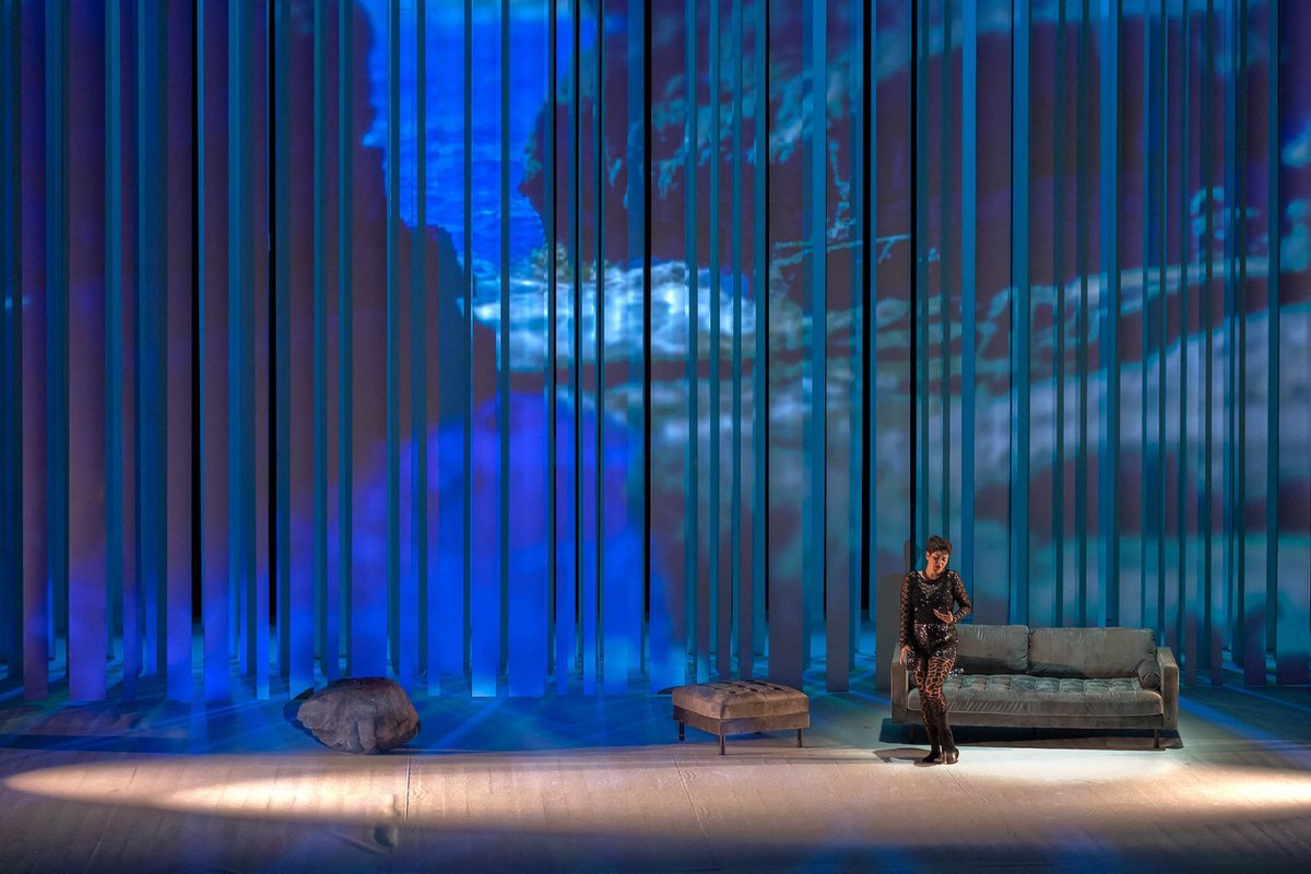 TeatroAlighieri's tweet photo. Sabato 23/10 si alzerà il sipario sulla stagione d’Opera come la più esotica delle 14 opere di Franz Joseph #Haydn: l’Isola disabitata
L'allestimento, affidato al progetto registico di @fannyalex_info sarà trasmessa in diretta streaming il 23/10 alle 20.30 su #operastreaming https://t.co/RKYXA0MDZZ