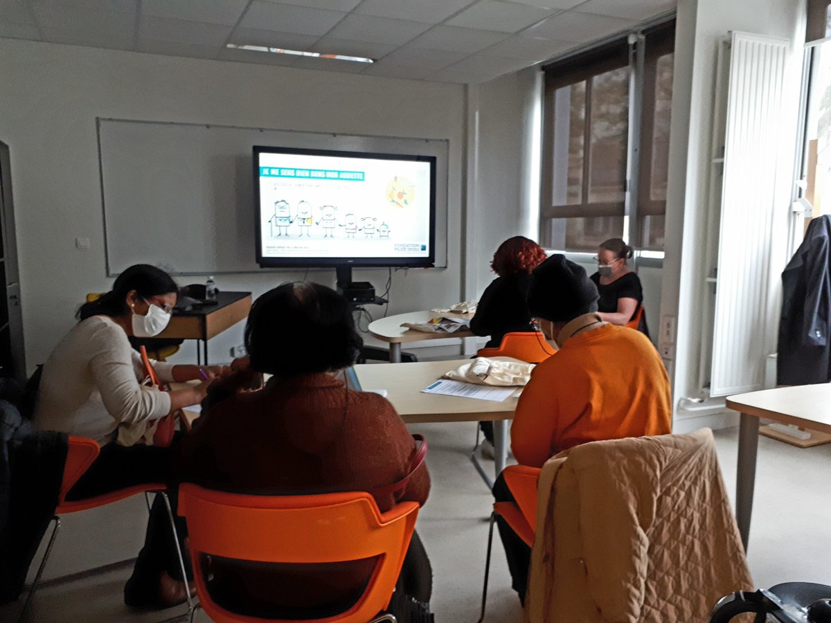 FEPEM_IDF's tweet photo. Aujourd'hui, des https://t.co/FCWJkeU7RQ du secteur de l'#emploiadomicile ont participé à un atelier d'information et de prévention dans le cadre de notre partenariat avec "Comme à la maison".
@Ville_BoulogneB @SoeeEmploi #PRPE #IRCEM @PE_IDF #CESU https://t.co/50l3gX3VBf