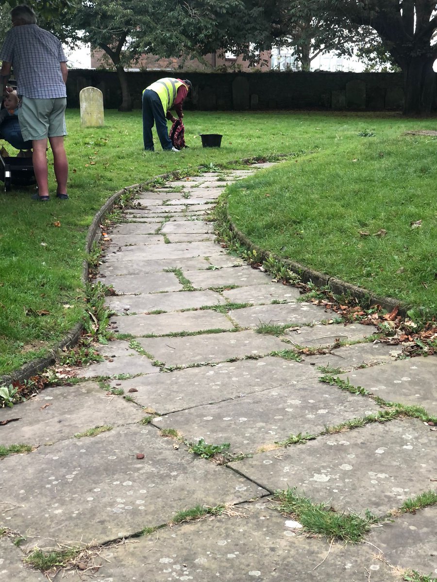 TSprucer's tweet photo. Brilliant work by the team this week cleaning up around St. Eanswythes Church ahead the busy winter schedule for the many visitors to the church over the coming weeks https://t.co/hdKAfWvBJa