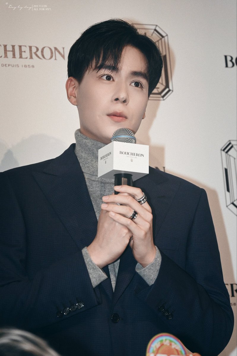 yitian_L's tweet photo. 211021 Boucheron 행사

오 늘 도 잘 생 김

#HuYiTian #胡一天 #호일천 https://t.co/xVeIUmyaze