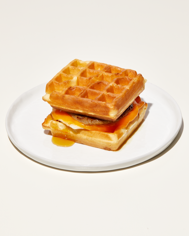 gopuff_com's tweet photo. Hangover Helper Sandwich
Breakfast sausage and egg topped with melted cheddar cheese and maple syrup on a Belgian waffle

Contains: Egg, Milk, Soy and Wheat
https://t.co/Z1rTJgePtW https://t.co/AE9YETLHkh