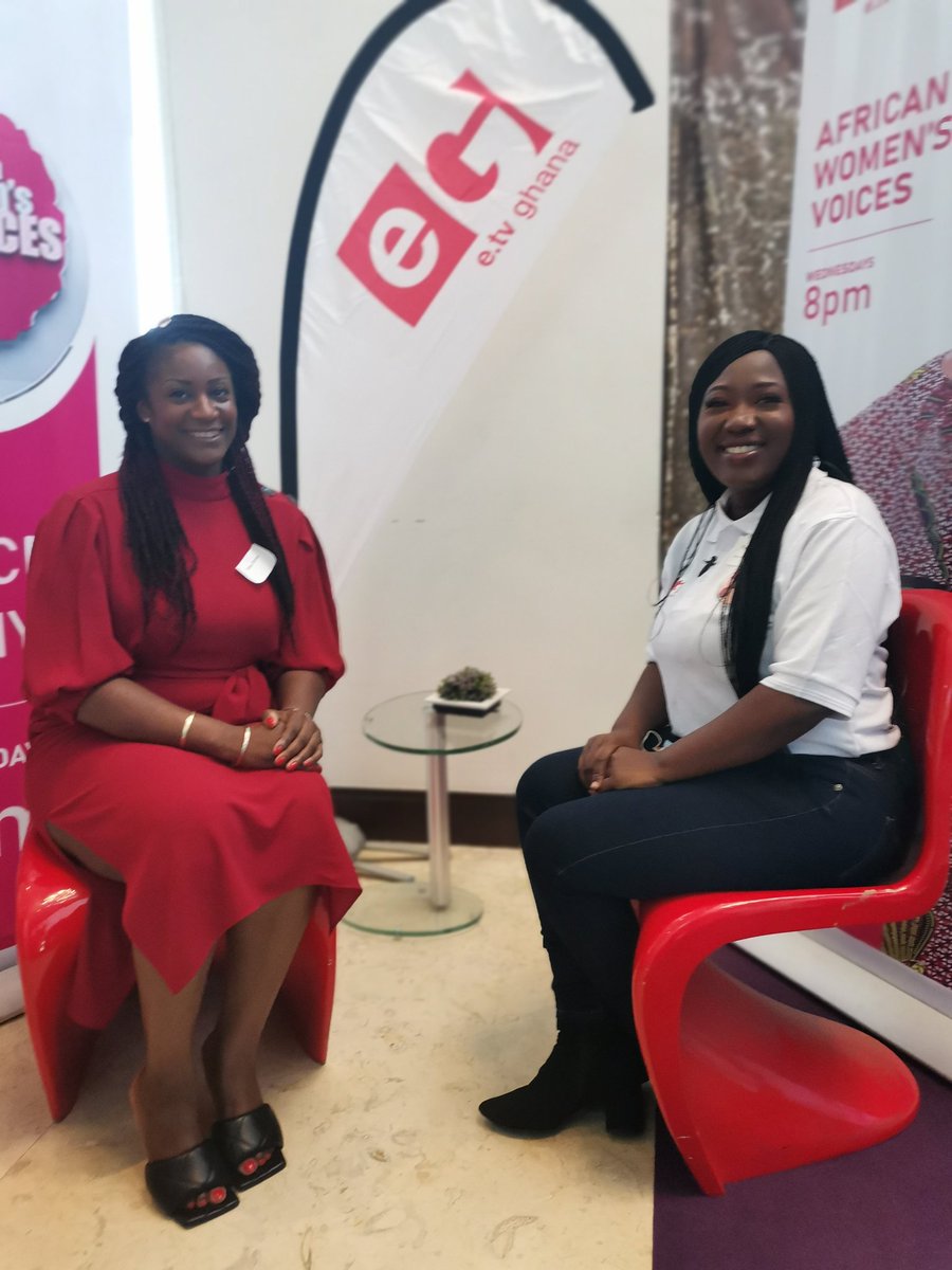 EuniceTornyi's tweet photo. @GokaSika the etiquette coach!! #africanwomensvoices https://t.co/H1Lo7cd5ZV