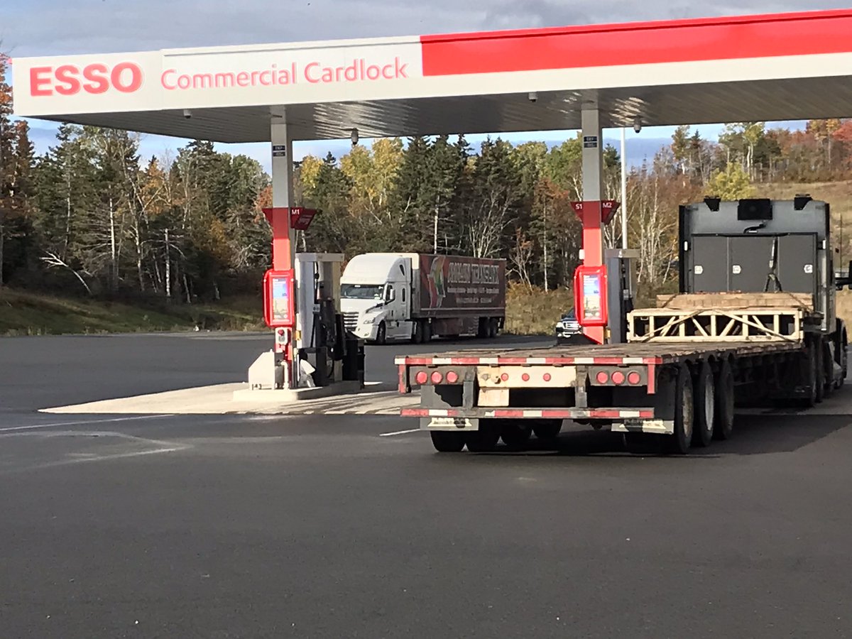 BaysideDevCorp's tweet photo. We shower truckers with LOVE at Bayside. (Yes, we even have over-sized showers to pamper you on those long trips.) @MikmawRose @APTA_Trucking https://t.co/XxZHTTsUM9