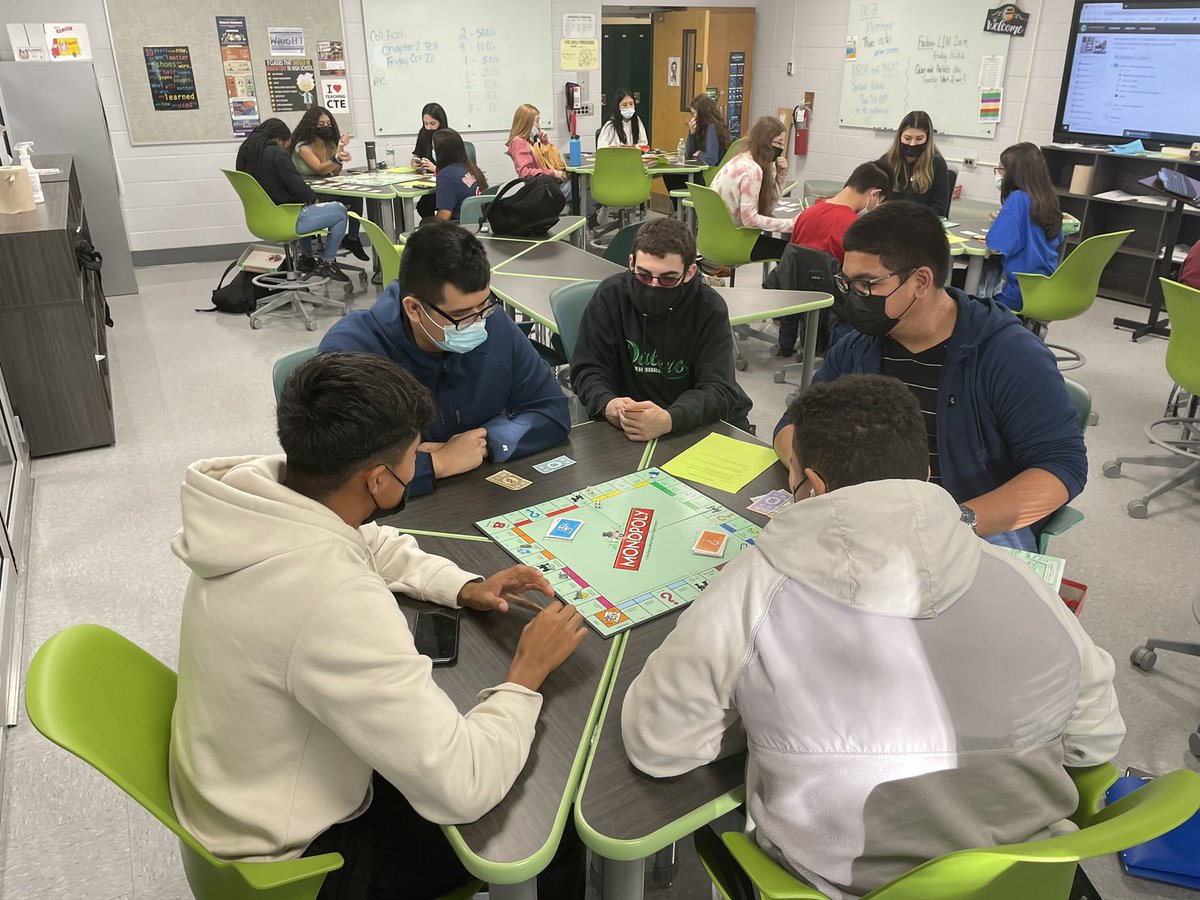 dmcwright730's tweet photo. To reinforce the characteristics of economic systems College Intro to Business students played monopoly as a Market Economy.  Tomorrow they’ll play as a Command Economy to get a real perspective as to the differences that exist  #businessed #cte @IntegratedLrng @WeAreDalers https://t.co/RZ3EbriTWk
