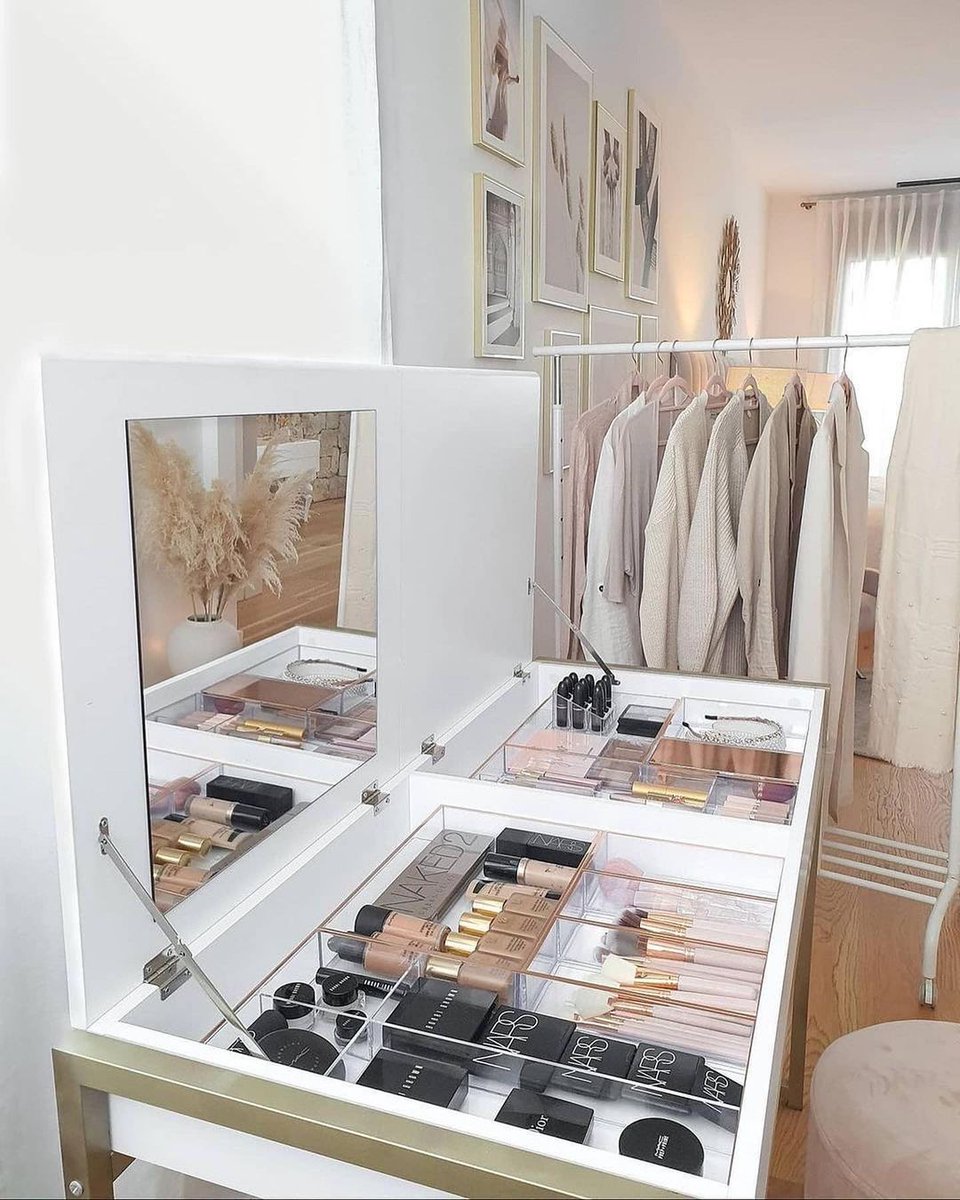 renotalk's tweet photo. What a #dreamhome might look like.
🌐: https://t.co/l1CYoMXuqB
#renotalk #sgreno #modernlamps #loftextension #doorfurniture #cornershelf #renoproject #interiors4you #renovationspecialists #environmentlyfriendly #interiordesignproject #fitoutinteriors
📷 by @tamishome https://t.co/olNm2s0Ot7
