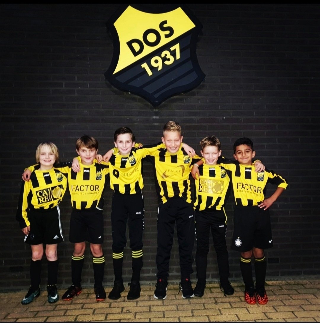 DOS37's tweet photo. Jeugdspelers DOS’37 uitgenodigd voor Regiotrainingen FC Twente/Heracles academie &amp; FC Emmen
 https://t.co/CWiSHRaSAx https://t.co/mXPY52W2gl