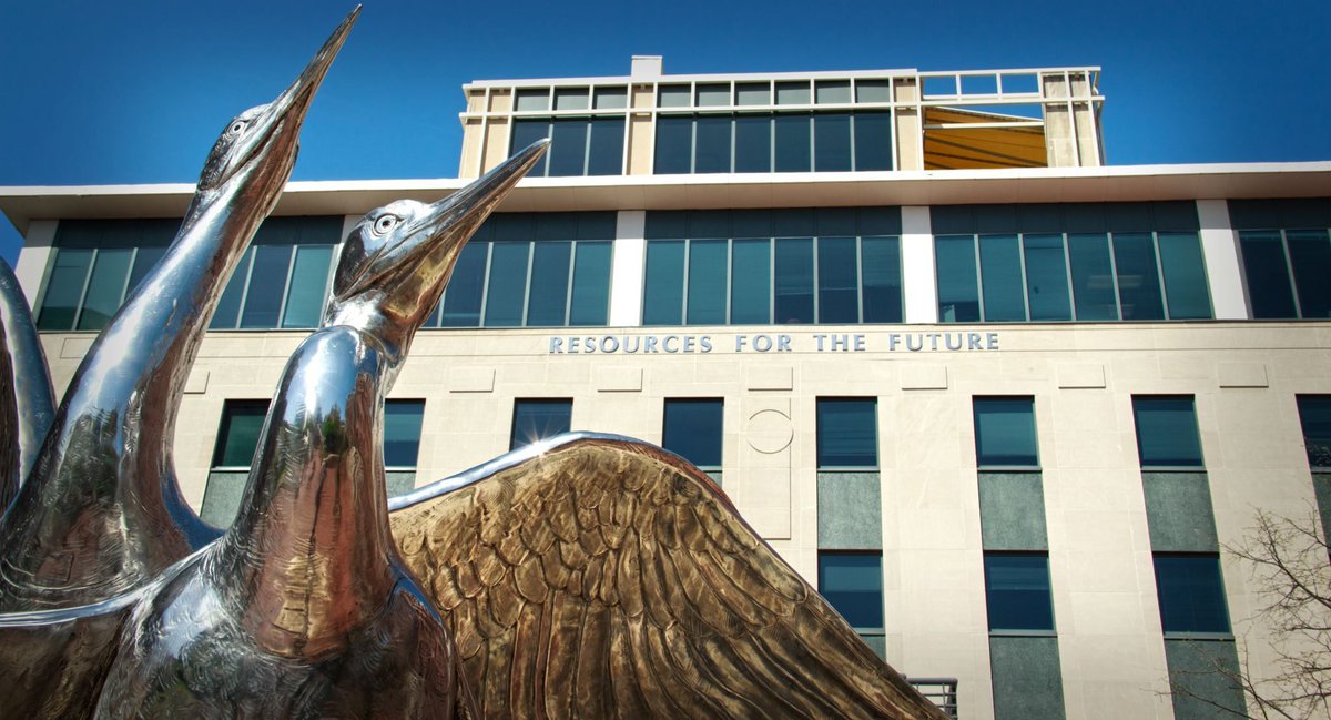 RFF is currently #hiring! We are looking for new PhD graduates with a focus on #transportation economics and policy, as well as early-career candidates in other areas related to RFF’s mission. 

Find out more and apply here: paycomonline.net/v4/ats/web.php… 
#DCjobs