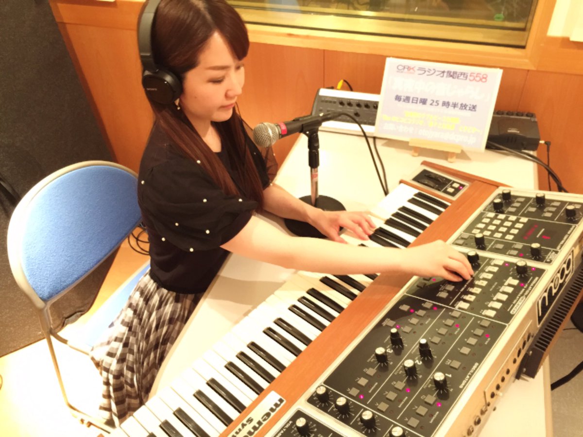 prophetRisa's tweet image. Twitter始める前の放送回の様子。
過去にはファーストシンセであるMemorymoog Plusも紹介しました！
#memorymoog #moog #synthesizer #シンセサイザー