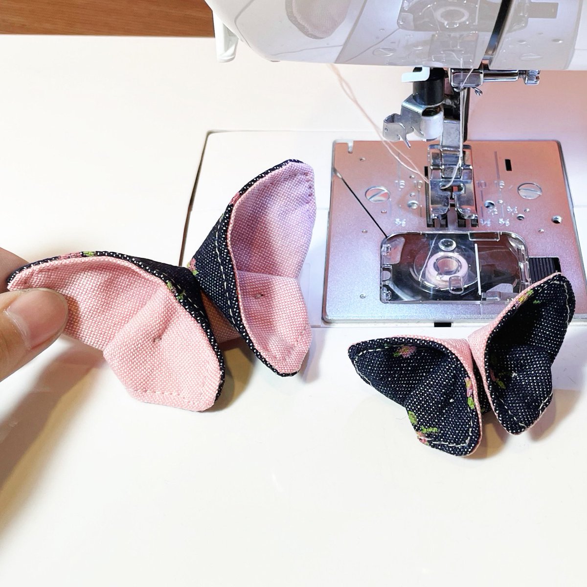 MiaSewing's tweet photo. ๐ฆ Amazing sewing tips and tricks for sewing lovers | DIY fabric butterfly ๐ฆ
https://t.co/HmTfmbVJkW #sewing #diysewing #sewingtipsandtechniques #sewingpatterns https://t.co/koNe5PLVY9