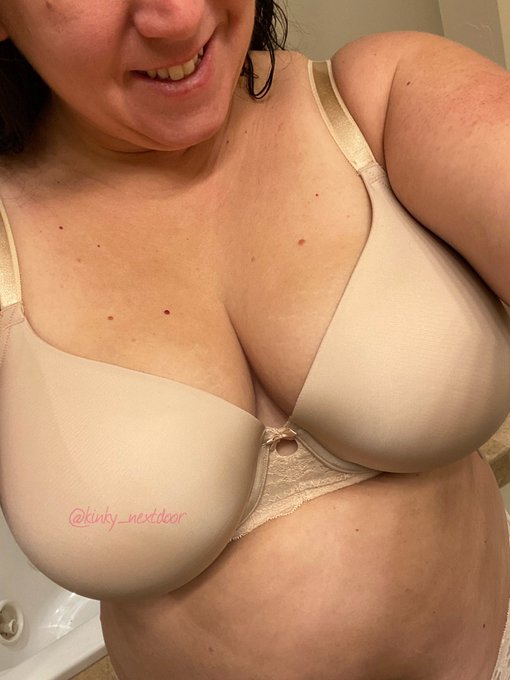 2 pic. We are almost to the weekend. #mombod #thickandhappy #curvy #curvymama #milf #pawg #nsfw #thickchickthursday