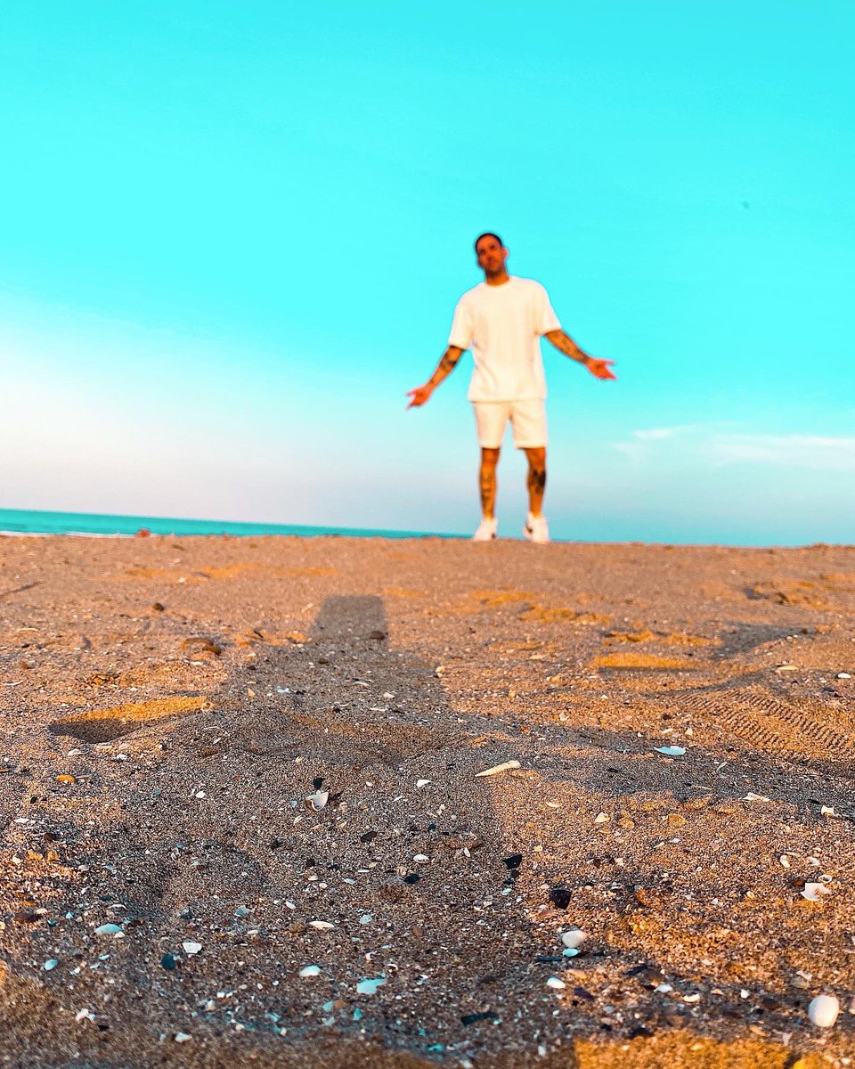 rubenthrax's tweet image. Cualquiera puede sostener el timón cuando el mar está en calma🏝
#beach #sunset #pease #chill #relax #borrosoperonoimporta