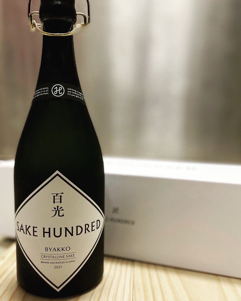 sh_proof's tweet photo. 百光 2021

“この上ない透明な世界へ”

#山形 #酒 #日本酒 #百光 #盾の川酒造 #出羽燦々

https://t.co/2rzcx9yjX4 https://t.co/mAs0jSLF6F